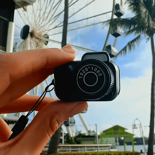 Mini Retro Camera - SpaceTrips
