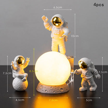 Moon Lamp and Astronauts Set - SpaceTrips