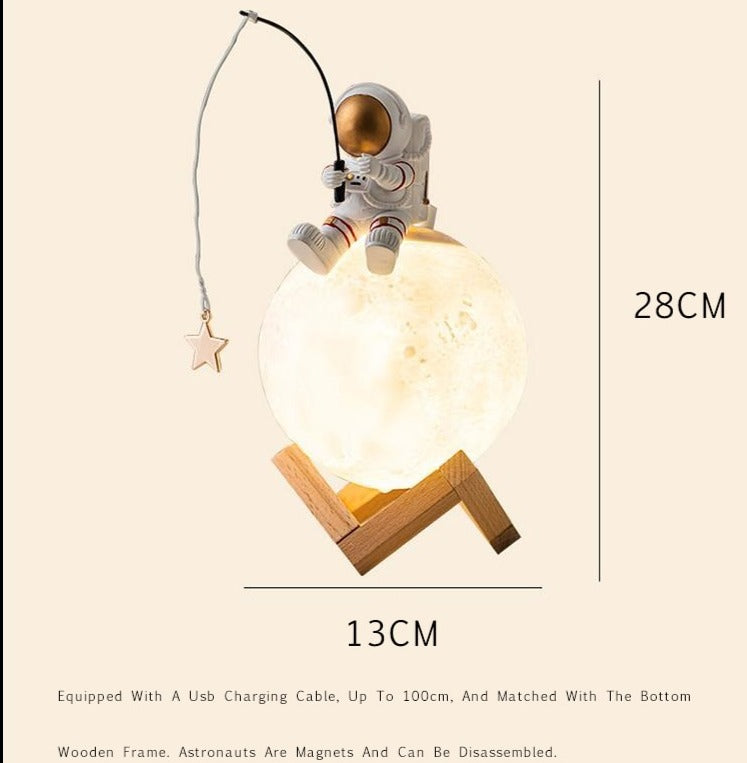 Astronaut Aroma Diffuser & Lamp