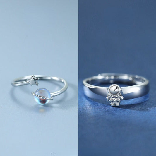 Astronaut and Planet Ring Set - SpaceTrips