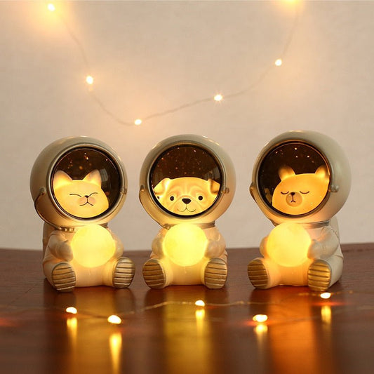 Cute Astronaut Lamp - SpaceTrips